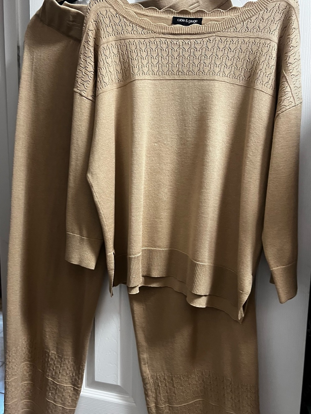 Cable & Gauge Camel Scoop Neck Knit Sweater Set